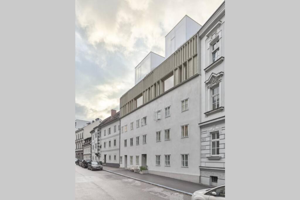 Stilvoll Und Luftig Im Herzen Von Linz Exterior photo